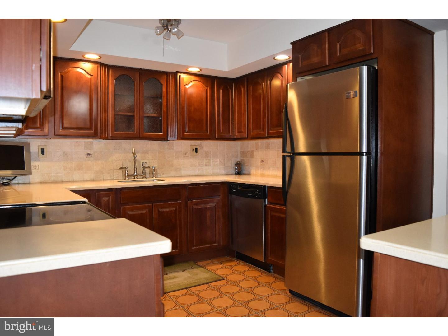 26 Canal Road Levittown, PA 19057 - Photo 2 of 25 Gallery Image 2