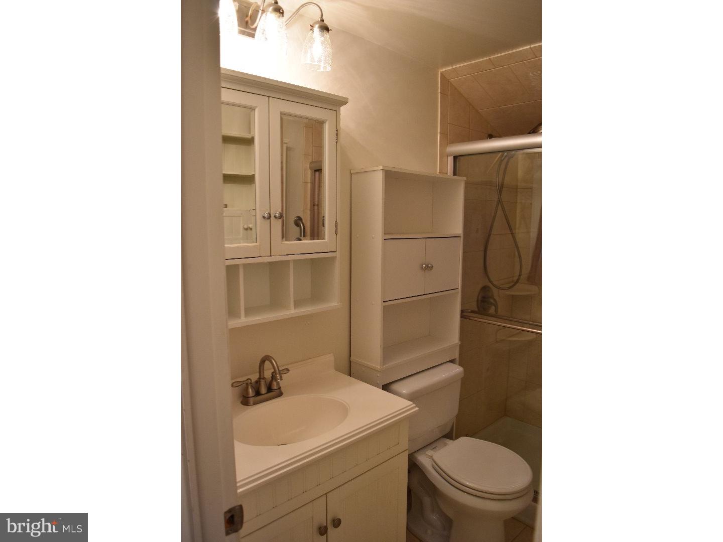 26 Canal Road Levittown, PA 19057 - Photo 10 of 25 Gallery Image 10