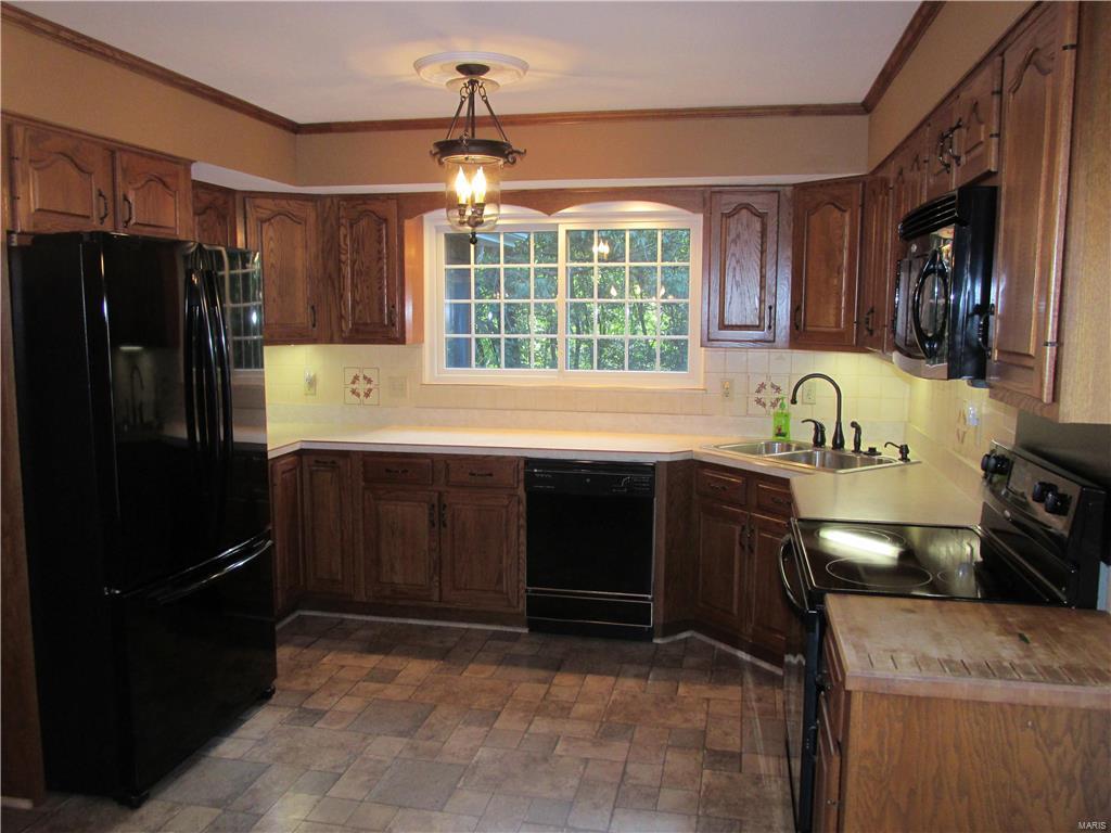 1287 Kennebec Road Chesterfield, MO 63017 - Photo 5 of 44 Gallery Image 5