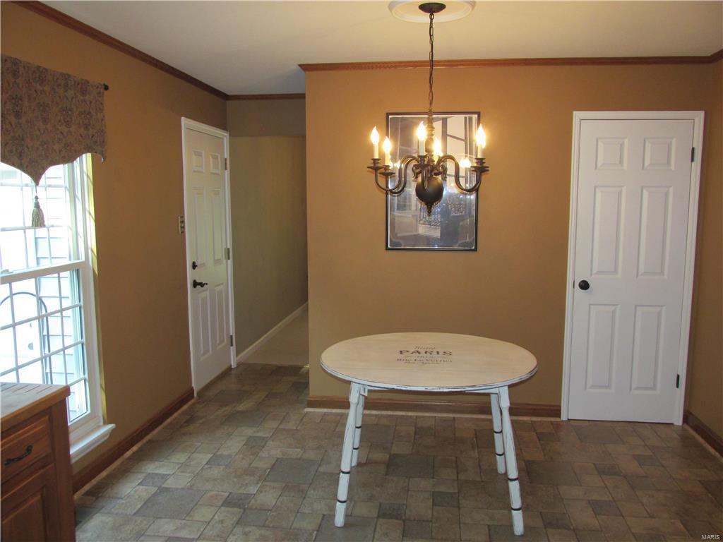 1287 Kennebec Road Chesterfield, MO 63017 - Photo 8 of 44 Gallery Image 8