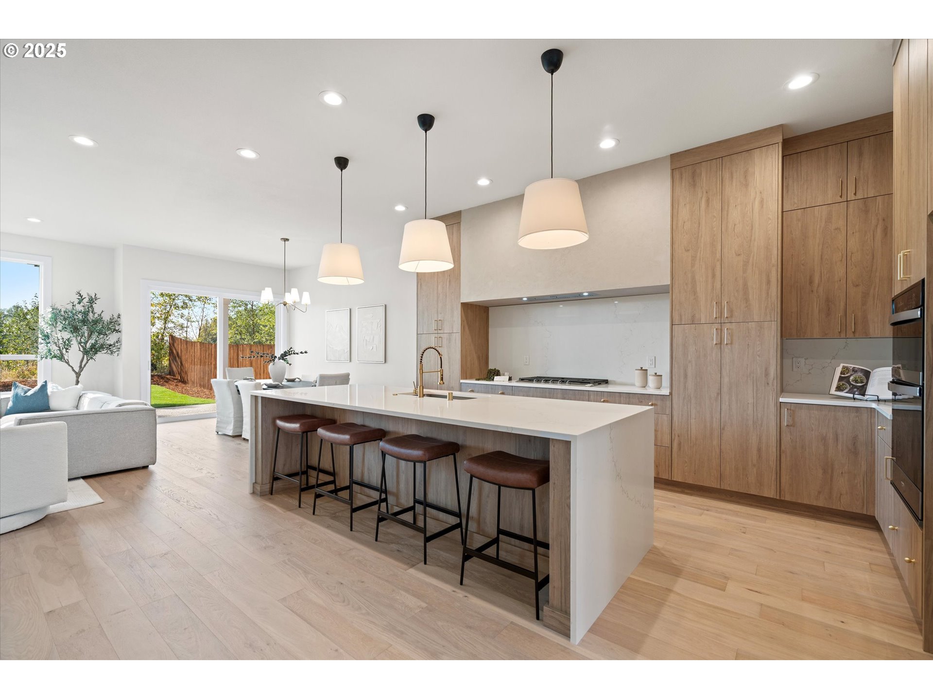 2040 South River Road Kelso, WA 98626 - Photo 14 of 45