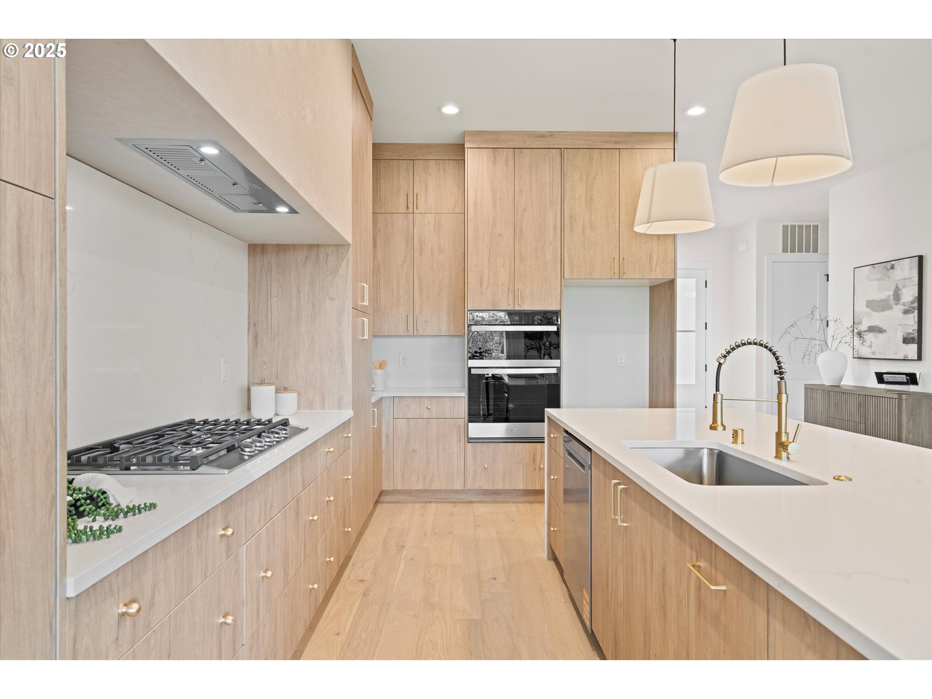 2040 South River Road Kelso, WA 98626 - Photo 18 of 45