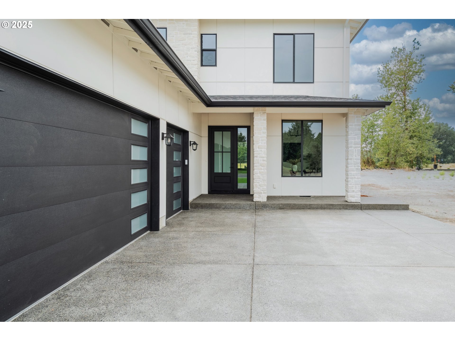 2040 South River Road Kelso, WA 98626 - Photo 4 of 45