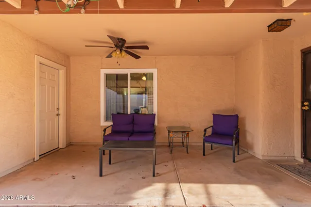 $325,000 | 5222 East Tamblo Drive, Phoenix, AZ 85044