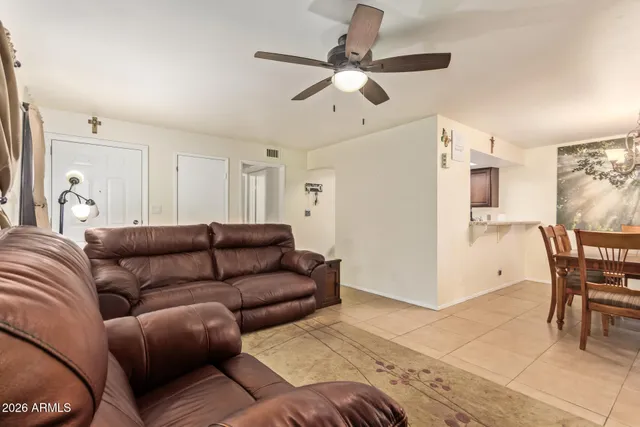 $325,000 | 5222 East Tamblo Drive, Phoenix, AZ 85044