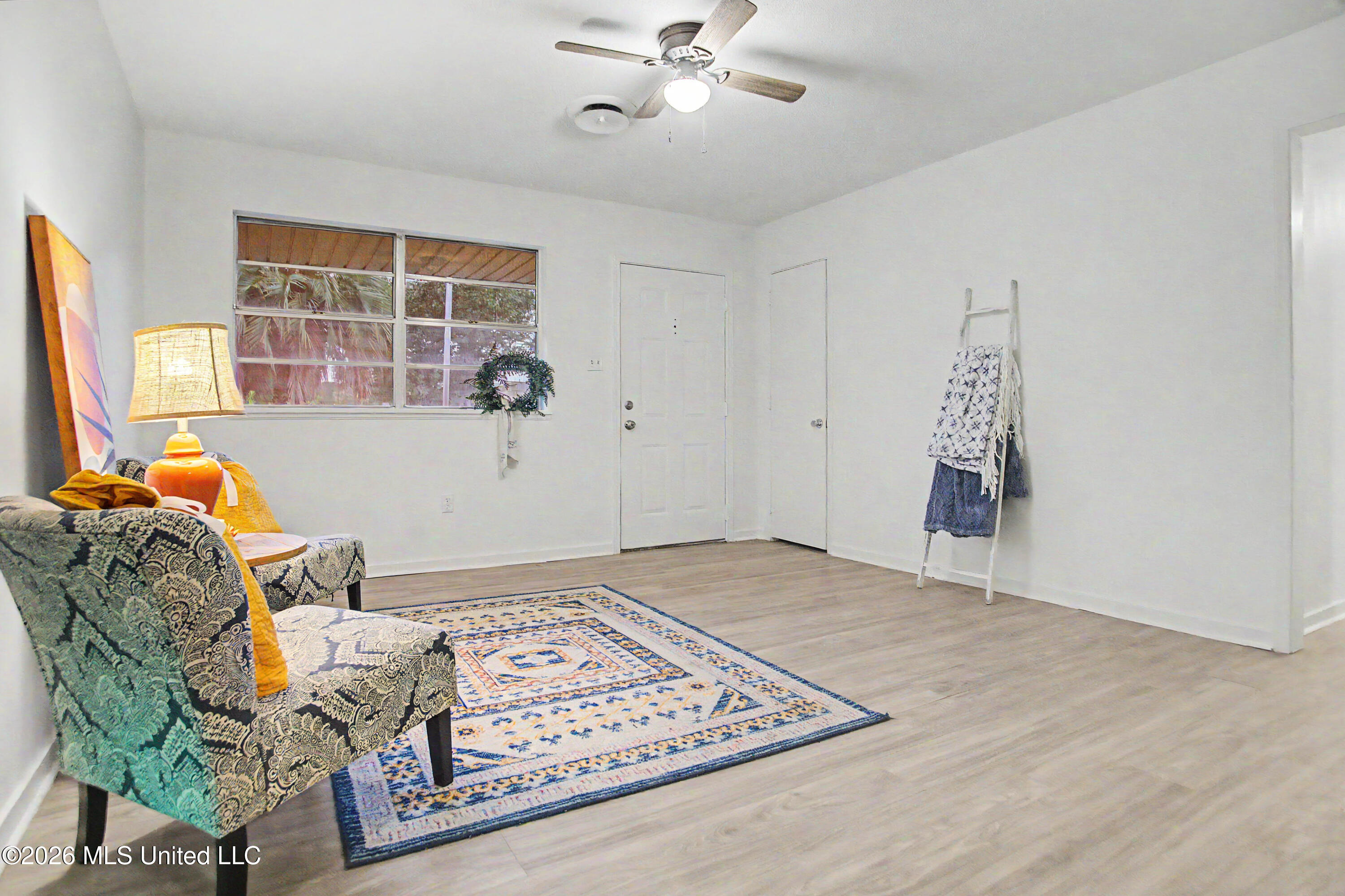 8329 Popps Ferry living room 2