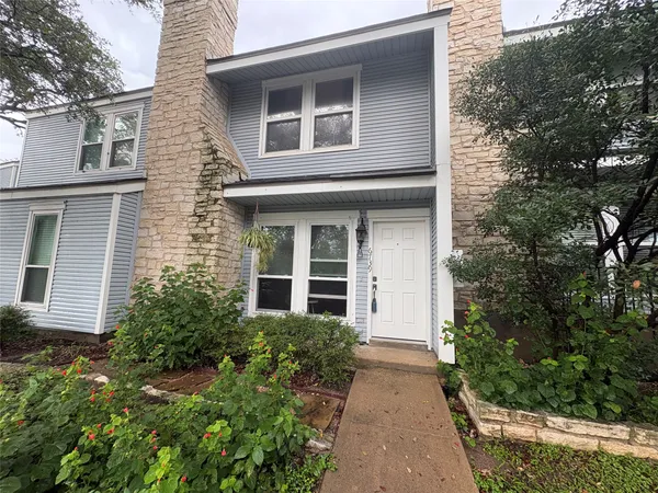 $1,850 | 6739 Old Quarry Lane, Austin, TX 78731