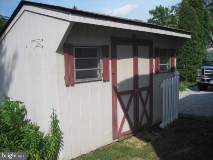 216 St Marys Road Essex, MD 21221 - Photo 5 of 14 Shed