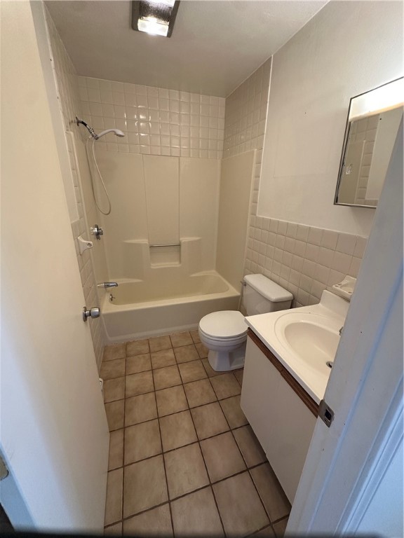 3 Ledgewood Drive Westerly, RI 02891 - Photo 20 of 36 first floor