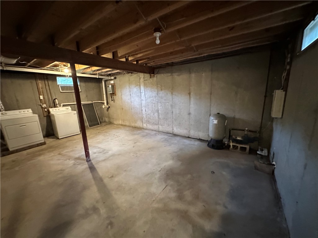 3 Ledgewood Drive Westerly, RI 02891 - Photo 34 of 36