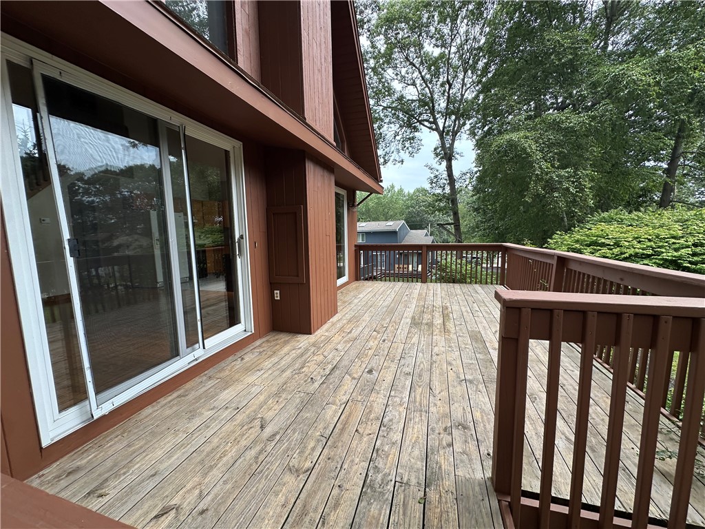 3 Ledgewood Drive Westerly, RI 02891 - Photo 10 of 36