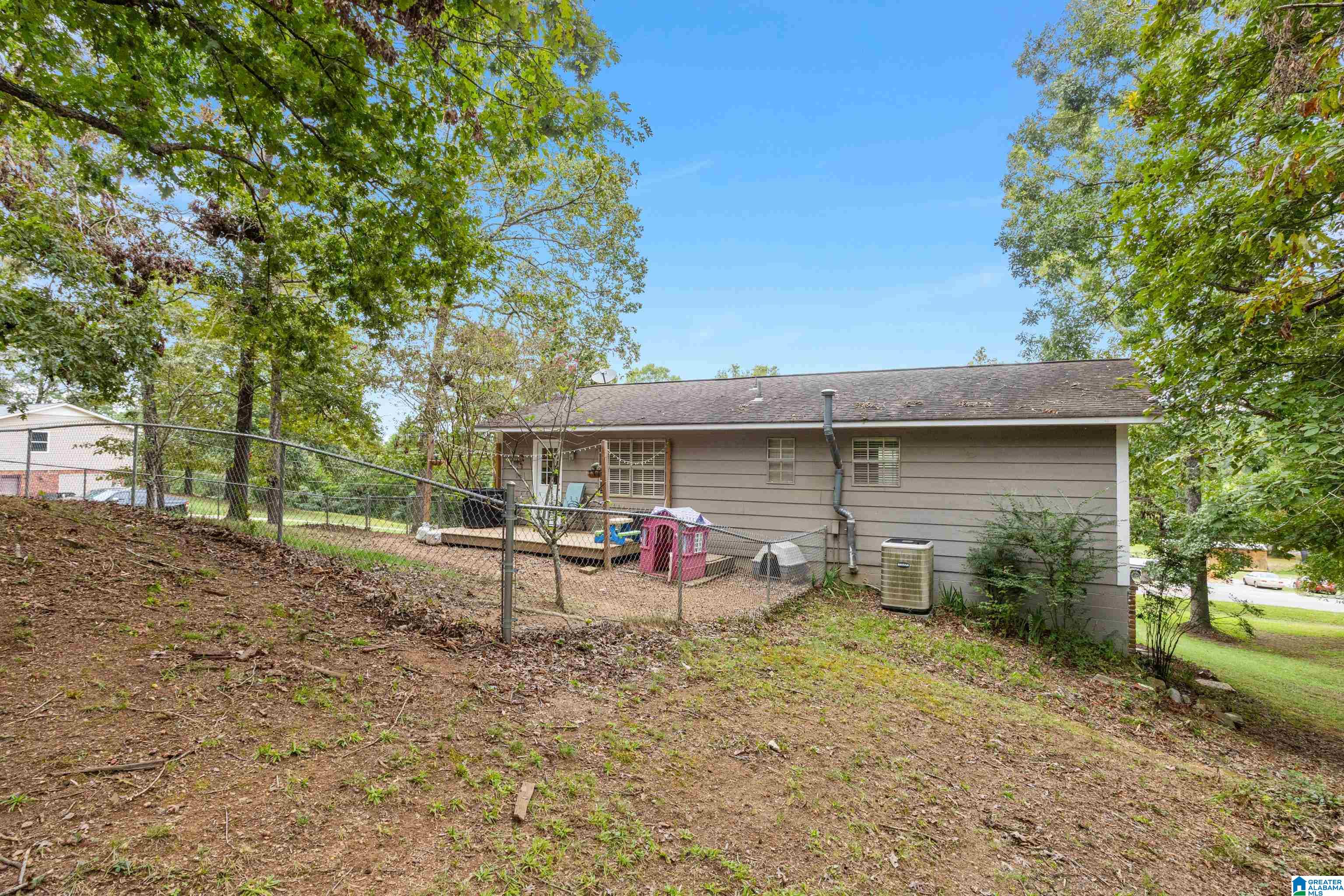 9708 Bradford Trafford Road Warrior, AL 35180 - Photo 31 of 41