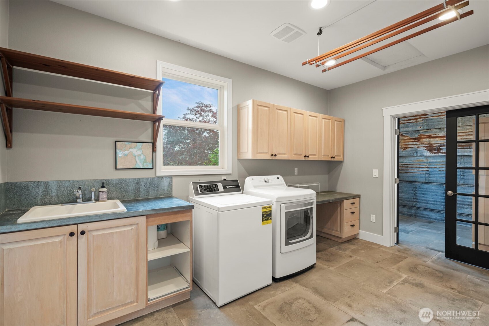 5663 South Campbell Lake Road Anacortes, WA 98221 - Photo 23 of 40