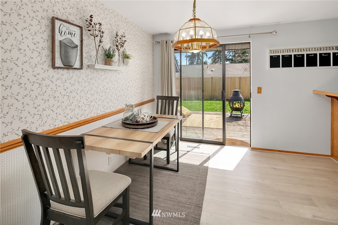 3305 Northeast 11th Place Renton, WA 98056 - Photo 21 of 35
