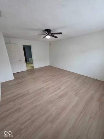 $2,390 | 14283 Refreshing Garden Lane, Fishers, IN 46038