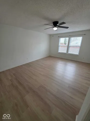 $2,390 | 14283 Refreshing Garden Lane, Fishers, IN 46038