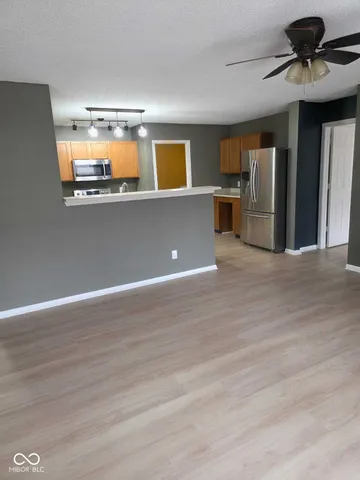 $2,390 | 14283 Refreshing Garden Lane, Fishers, IN 46038