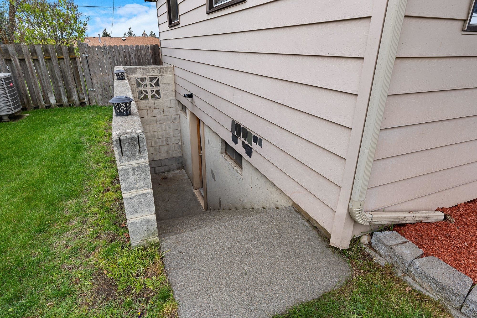 5933 North Moore Street Spokane, WA 99205 - Photo 28 of 37