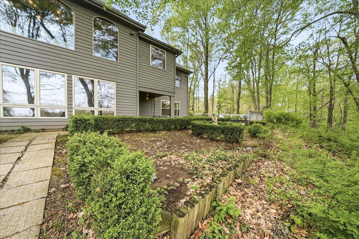 718 North Old Suman Road Valparaiso, IN 46383 - Photo 46 of 56 1200x800