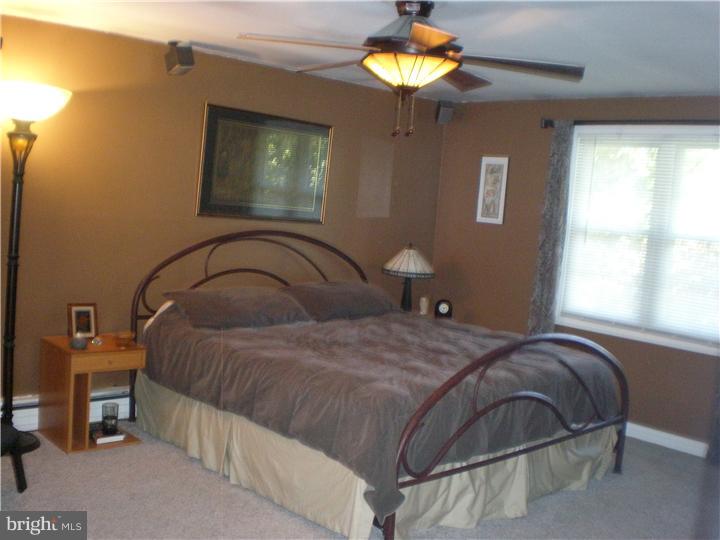 49 Towns Road Levittown, PA 19056 - Photo 15 of 25 Master Bedroom