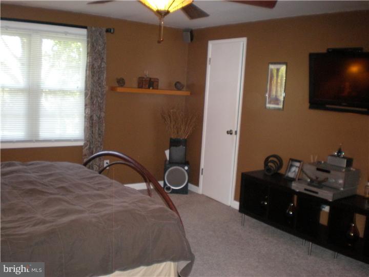 49 Towns Road Levittown, PA 19056 - Photo 16 of 25 Master Bedroom