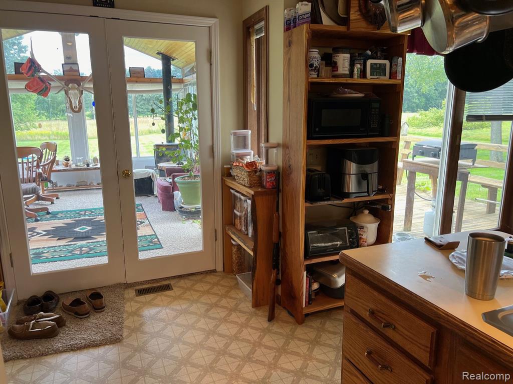 4460 Scholtz Road North Branch, MI 48461 - Photo 18 of 39 Gallery Image 18