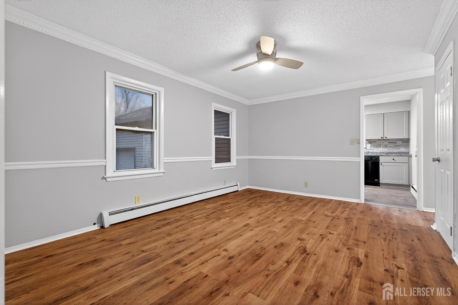 49 A Middlesex Road Matawan, NJ 07747 - Photo 5 of 40