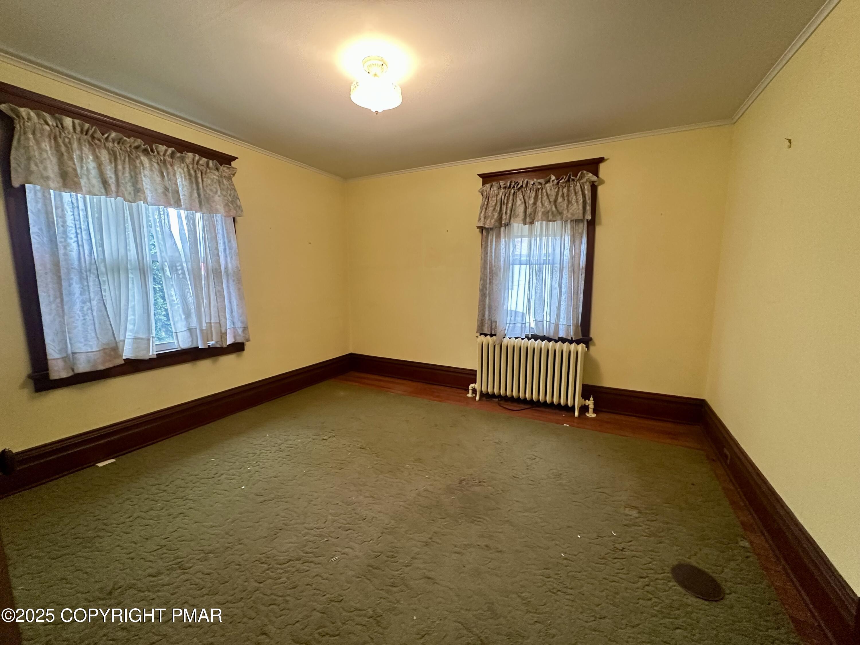 22 Fairview Avenue Mount Pocono, PA 18344 - Photo 14 of 22 an empty room with windows