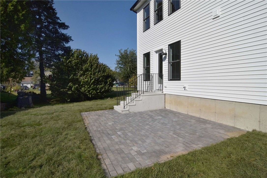 33 Hobart Street Westerly, RI 02891 - Photo 26 of 26