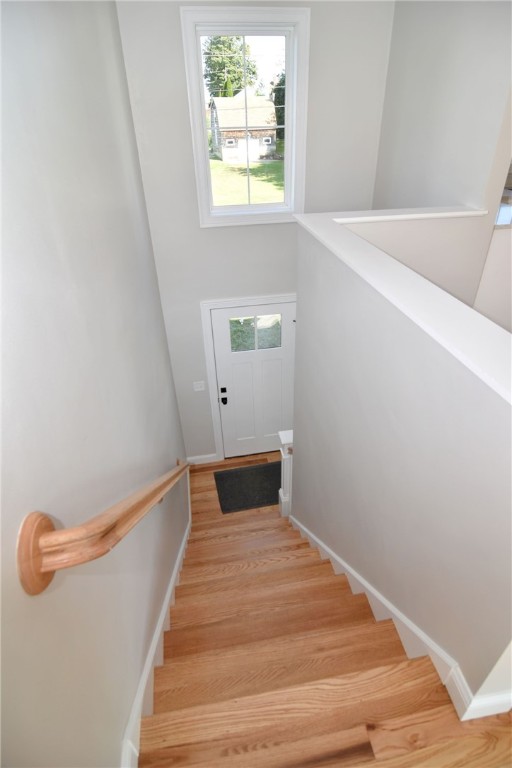 33 Hobart Street Westerly, RI 02891 - Photo 6 of 26