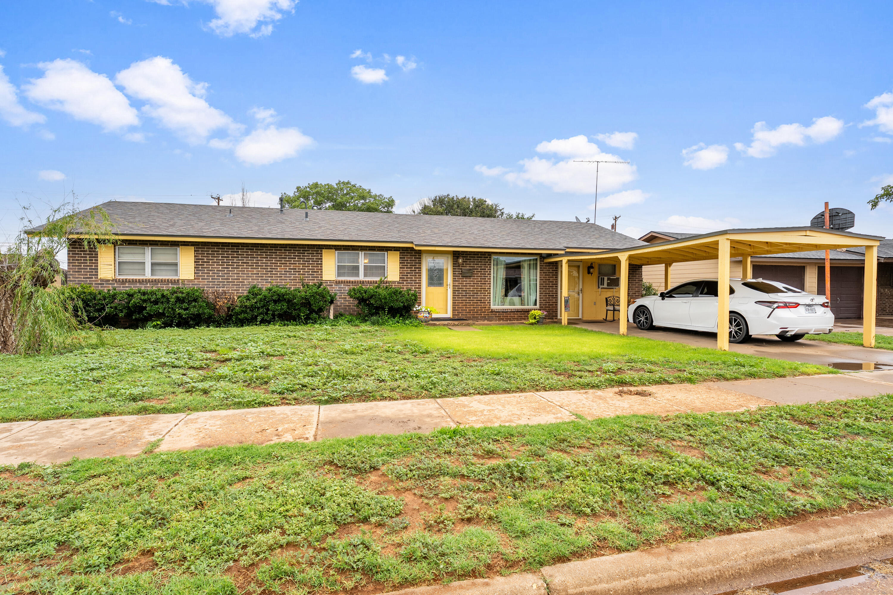 903 East Ripley Street Brownfield, TX 79316 - Photo 1 of 20 DSC08588