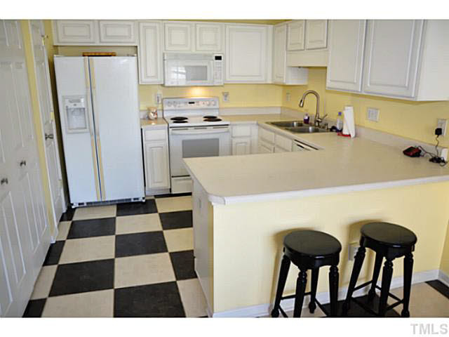 11037 Feather Grass Lane Raleigh, NC 27613 - Photo 8 of 24 Photo 8
