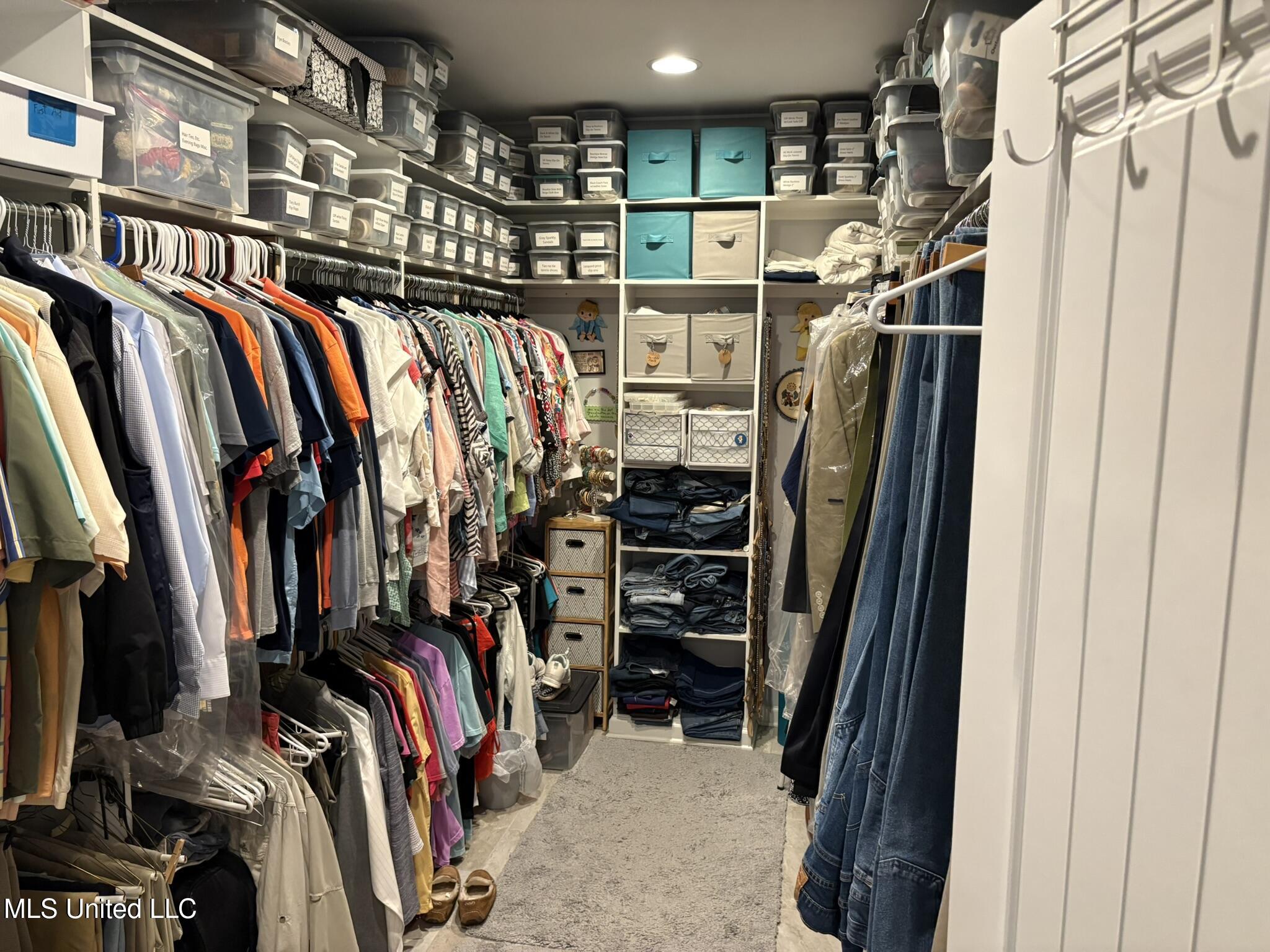 333 Paul White Road Como, MS 38619 - Photo 11 of 53 333 Paul White RD Main closet