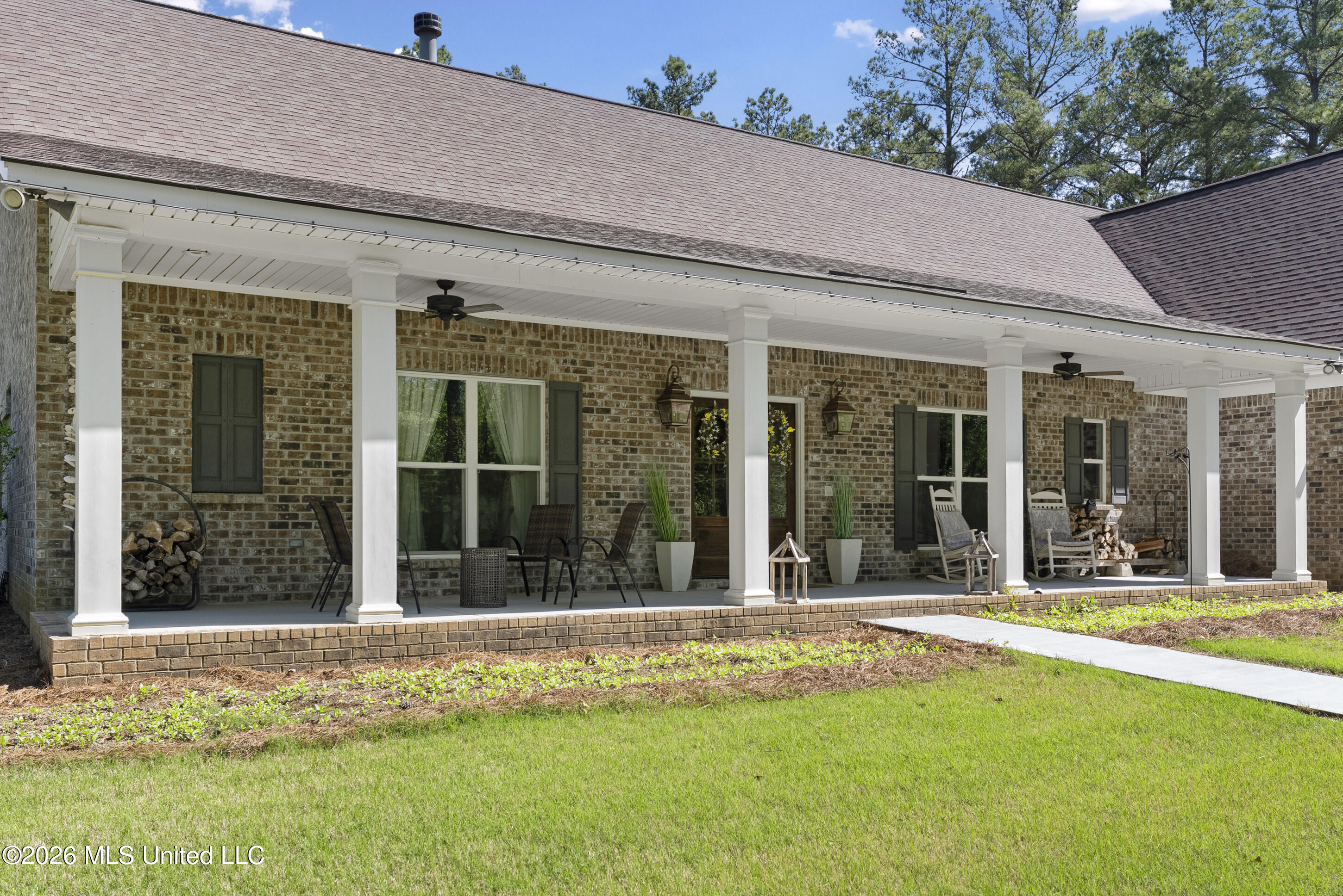 333 Paul White Road Como, MS 38619 - Photo 4 of 51 New 333 Front side left