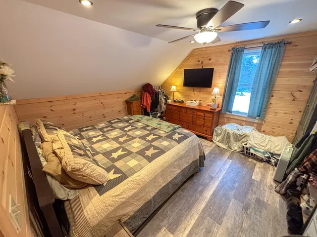 $360,000 | 46 Makalas Way, Thetford, VT 05045