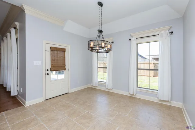 $373,000 | 7335 Oakview Drive, Zachary, LA 70791