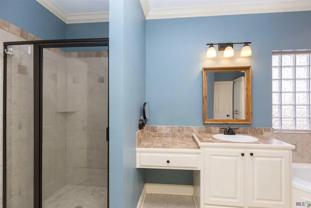 $373,000 | 7335 Oakview Drive, Zachary, LA 70791