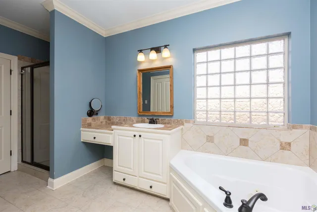 $373,000 | 7335 Oakview Drive, Zachary, LA 70791