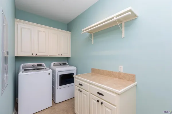 $363,000 | 7335 Oakview Drive, Zachary, LA 70791