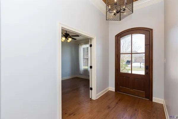 $363,000 | 7335 Oakview Drive, Zachary, LA 70791