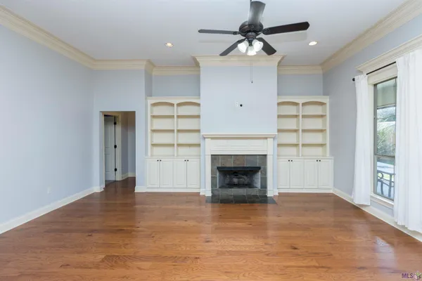 $363,000 | 7335 Oakview Drive, Zachary, LA 70791