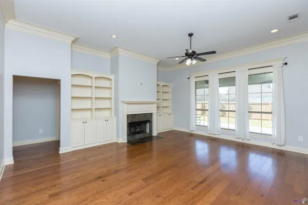 $363,000 | 7335 Oakview Drive, Zachary, LA 70791