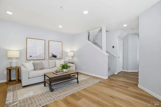 $999,000 | 39 Little Creek Lane, Novato, CA 94945