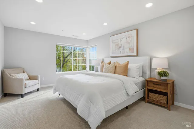 $999,000 | 39 Little Creek Lane, Novato, CA 94945