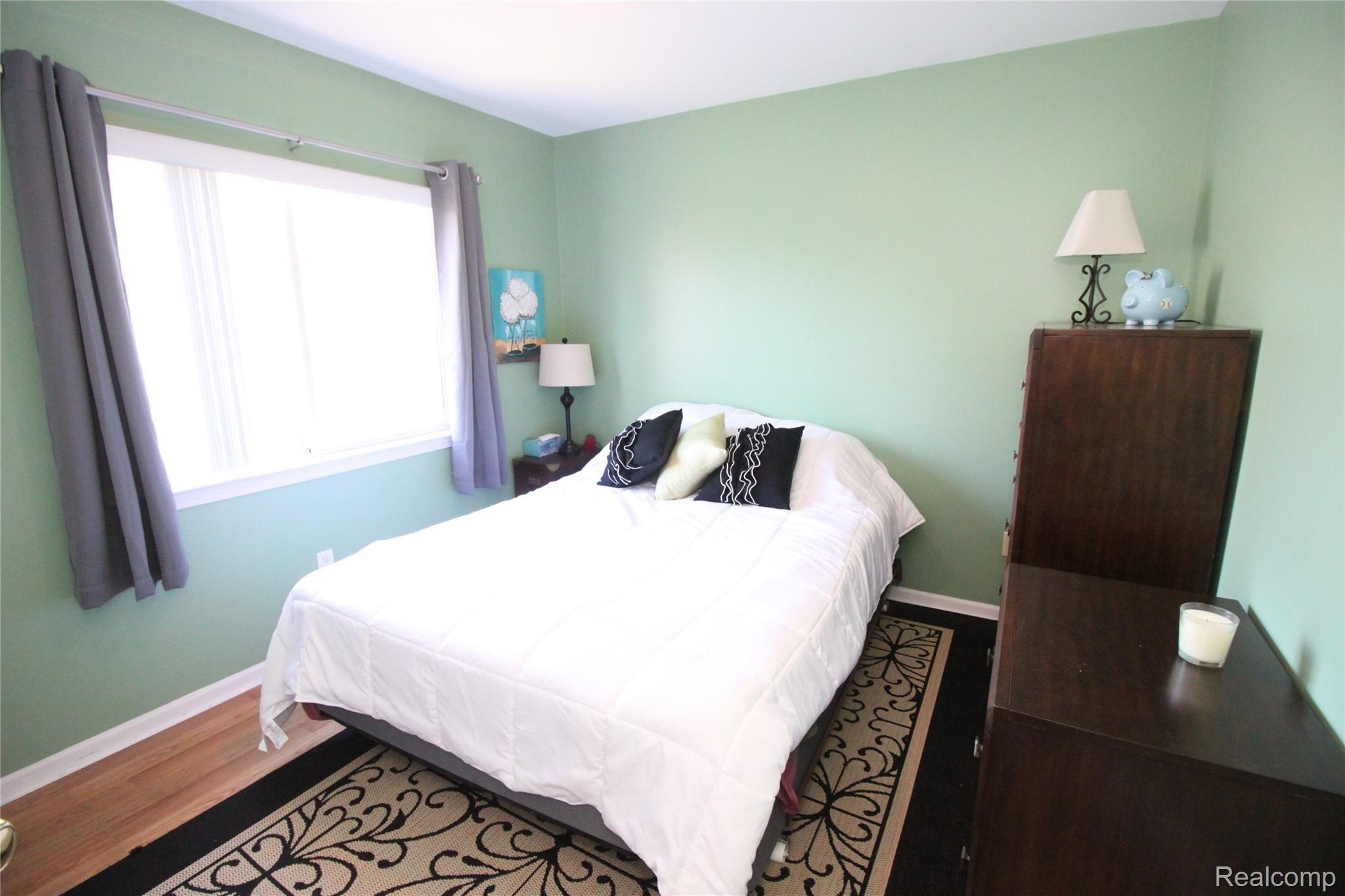 34403 Gillies New Baltimore, MI 48047 - Photo 47 of 59 IMG_5696.JPG