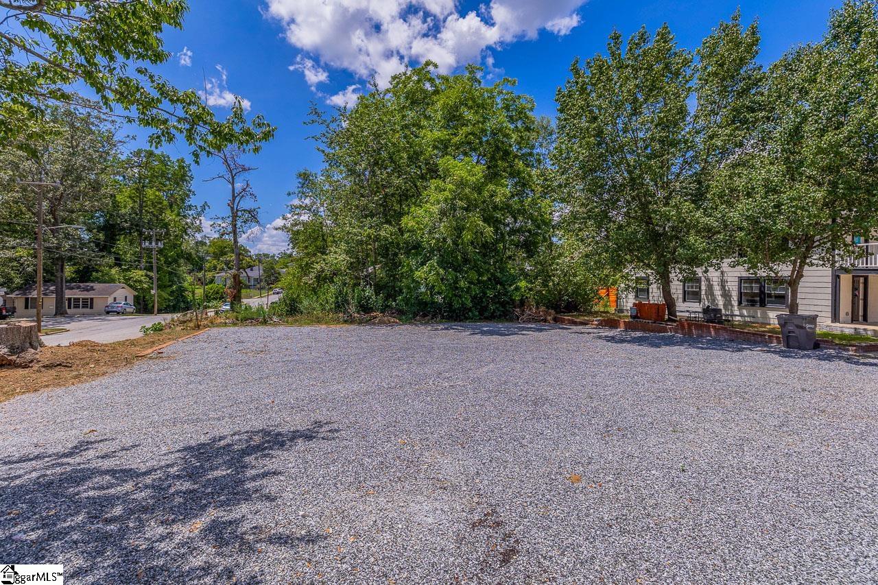 536 Peronneau Street, Unit B Spartanburg, SC 29306 - Photo 29 of 33