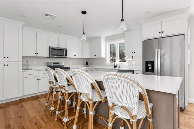 $1,050,000 | 56 Fuller Place, Franklin, MA 02038