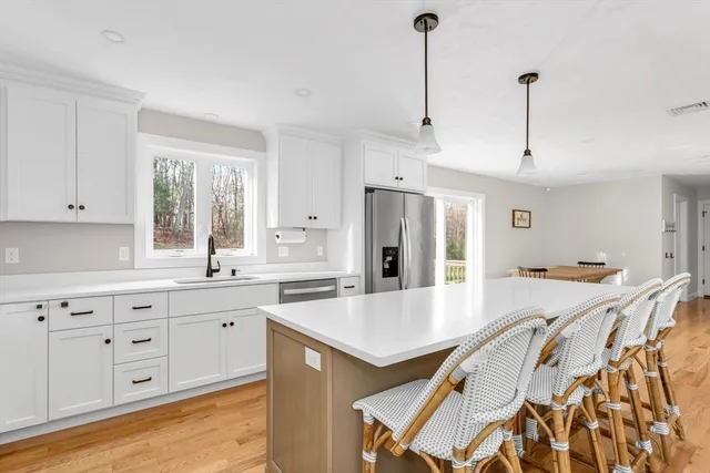 $1,050,000 | 56 Fuller Place, Franklin, MA 02038