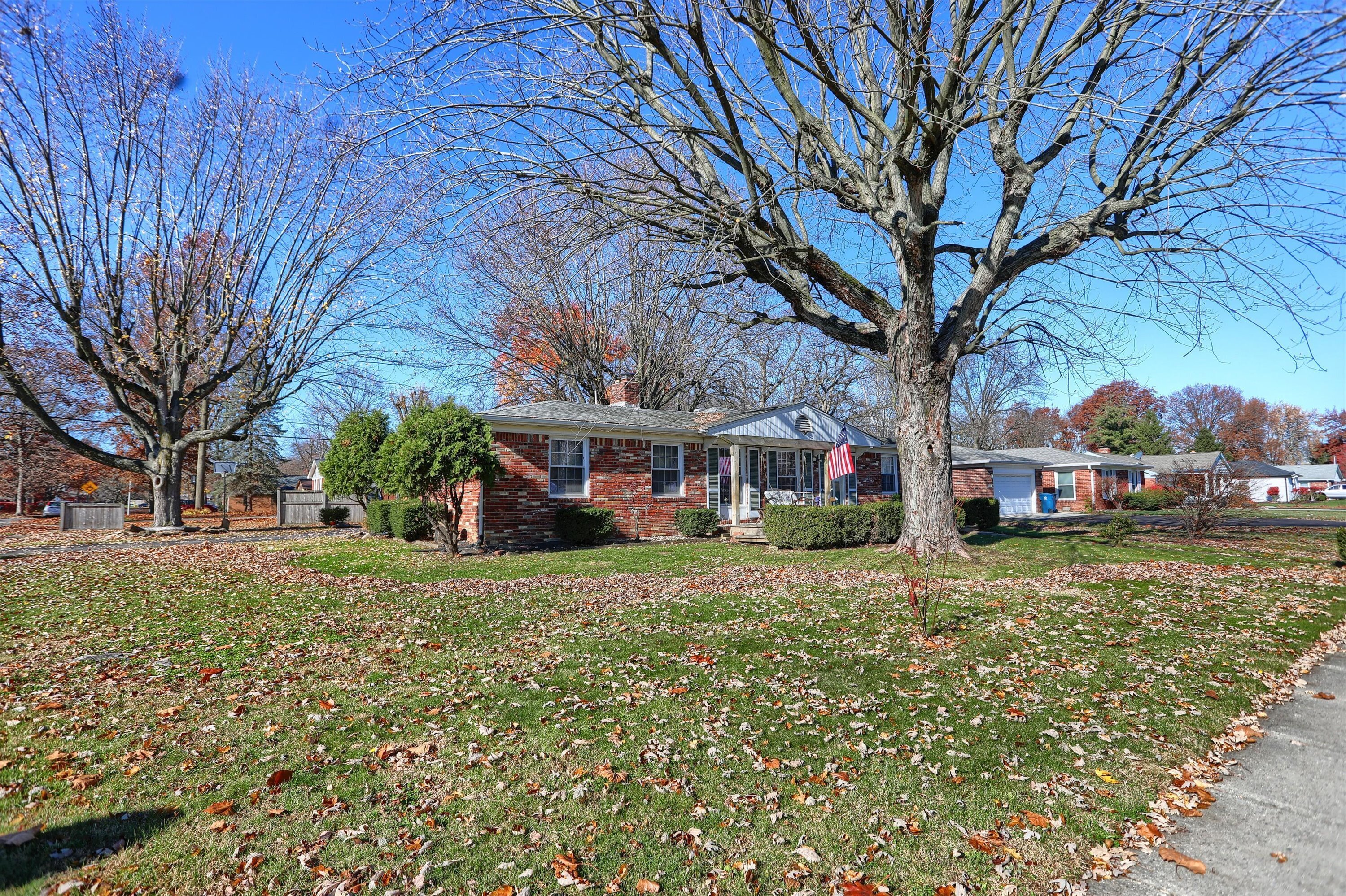 428 North Girls School Road Indianapolis, IN 46214 - Photo 5 of 34