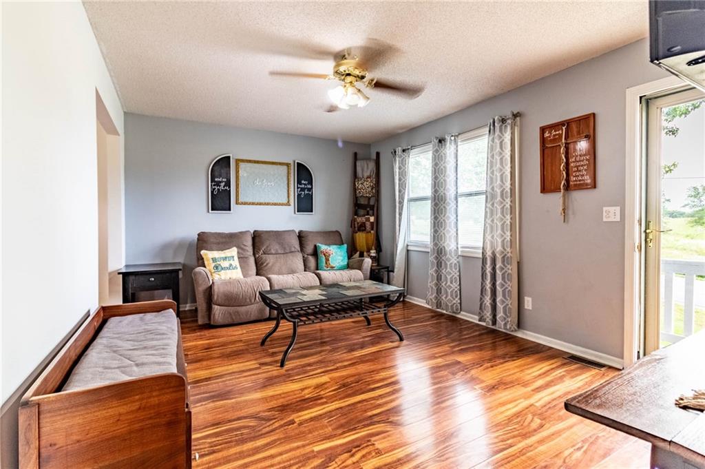 81 Southwest 101st Road Warrensburg, MO 64093 - Photo 15 of 27